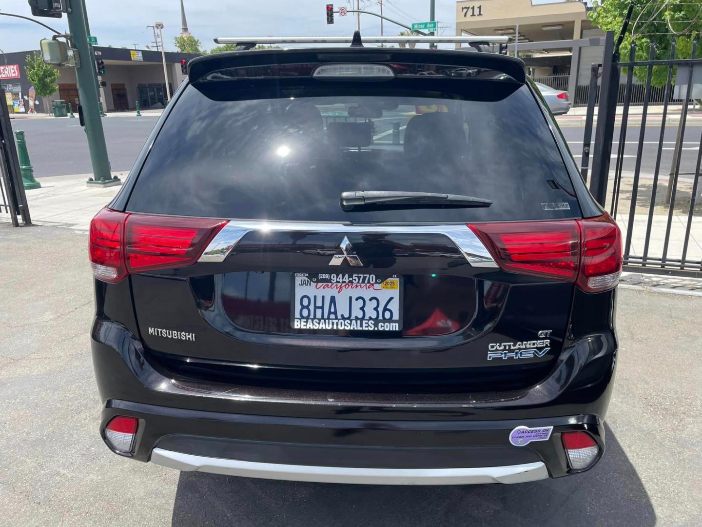 2018 BLACK /BLACK Mitsubishi Outlander PHEV (JA4J24A59JZ) , located at 744 E Miner Ave, Stockton, CA, 95202, (209) 944-5770, 37.956863, -121.282082 - Photo#13